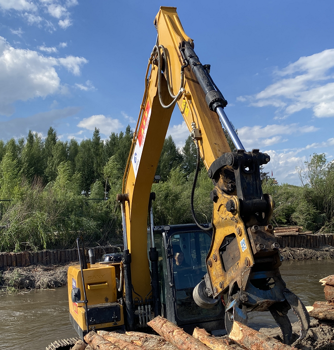 安慶市神靈潭公園河道整治松木樁項目中標公告-泓樺錦嘉生態(tài)環(huán)境有限公司